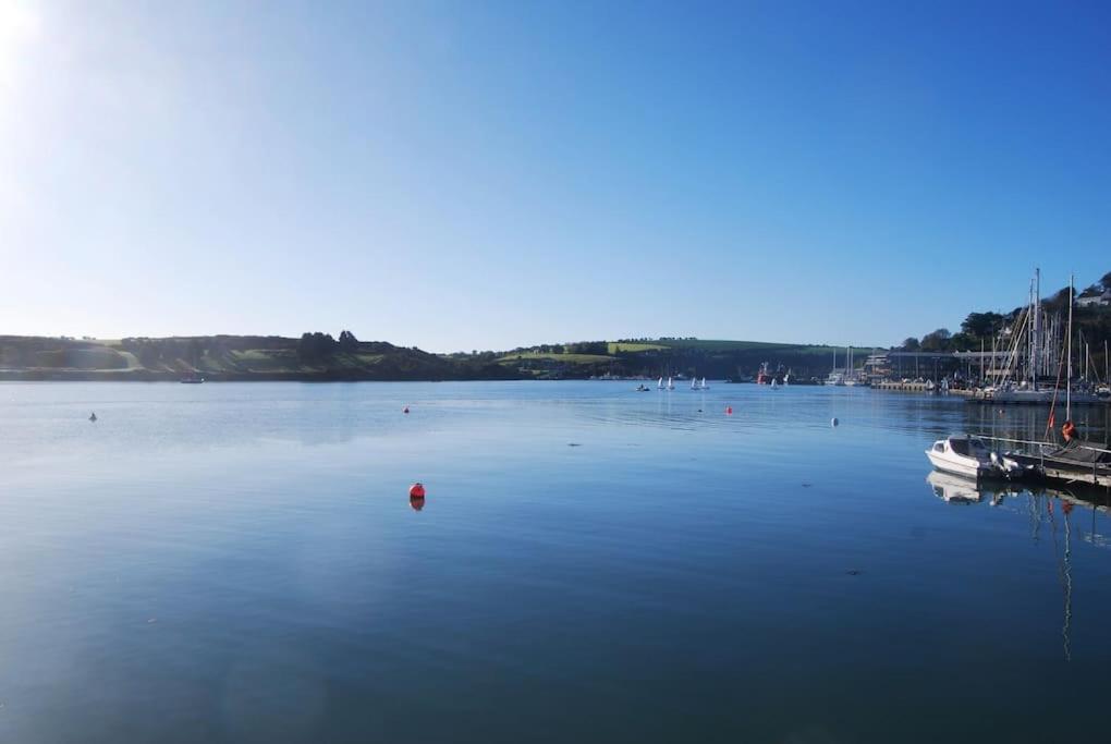 Coastal Chic Waterfront Studio Kinsale Ngoại thất bức ảnh