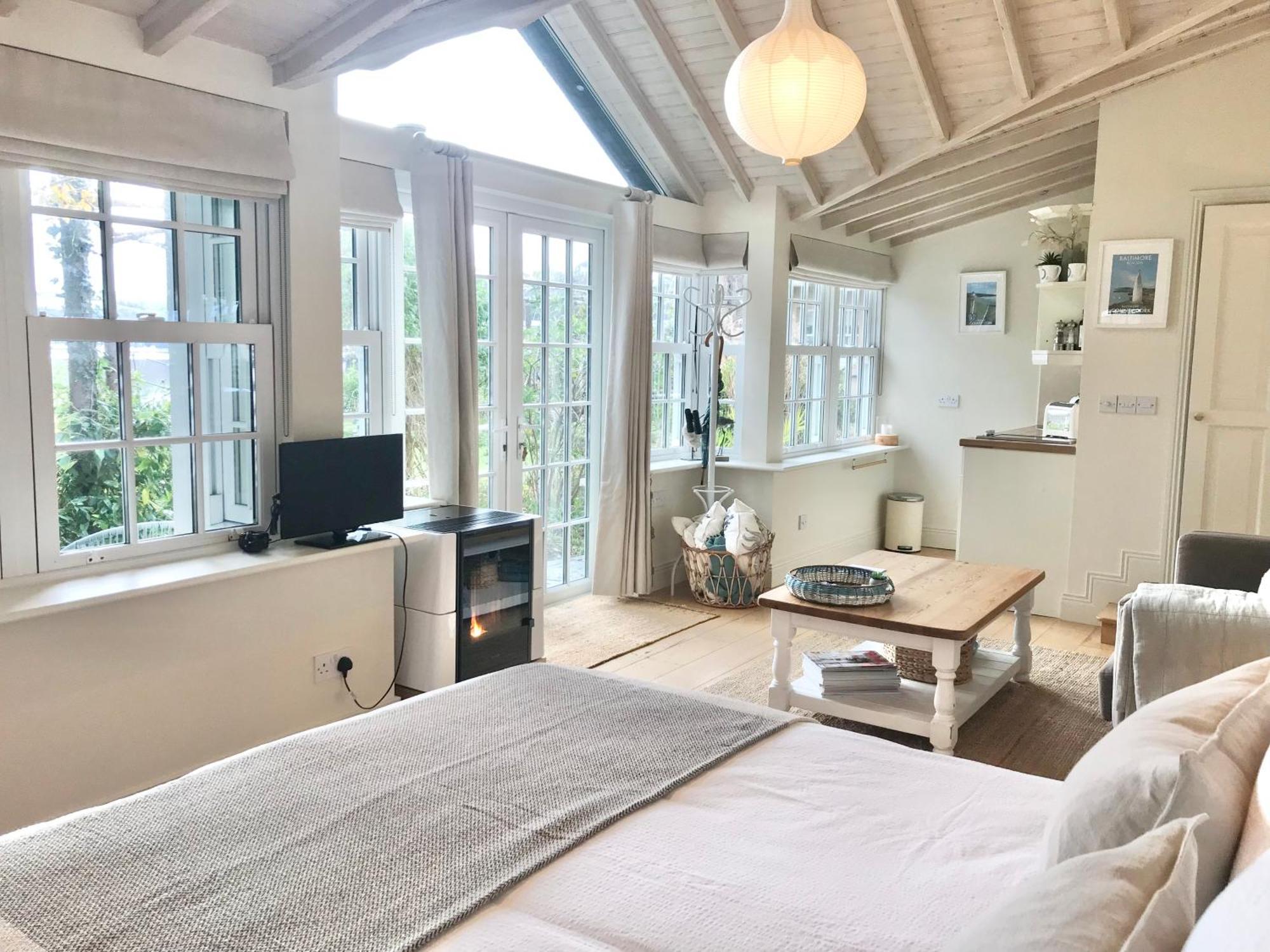 Coastal Chic Waterfront Studio Kinsale Ngoại thất bức ảnh
